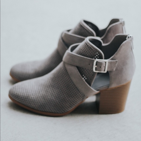 Grey booties - Picture 5 of 7